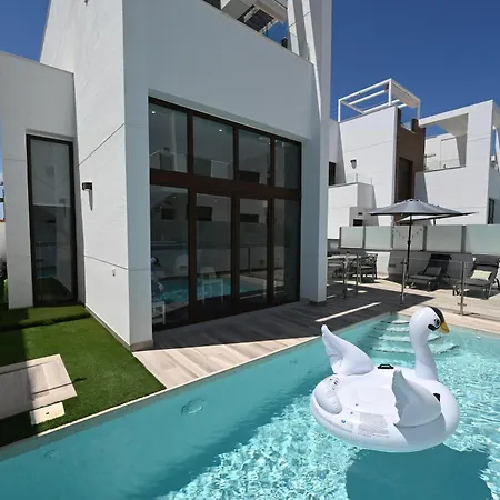 Villa House By United Renters *