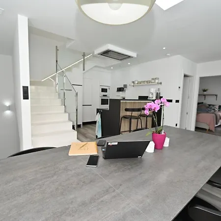 빌라 House By United Renters