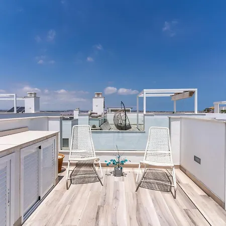 House By United Renters * 또레비에하